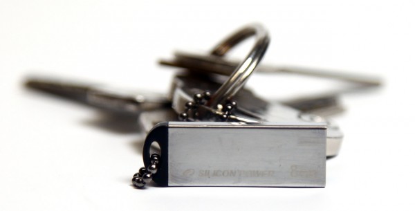 silicon-power-8gb-keys